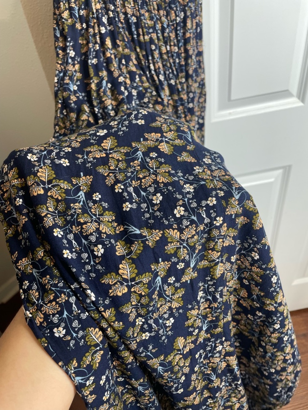 Elloh Boutique Floral Smocked Wide Leg Jumpsuit Navy Floral Small - Picture 4 of 7